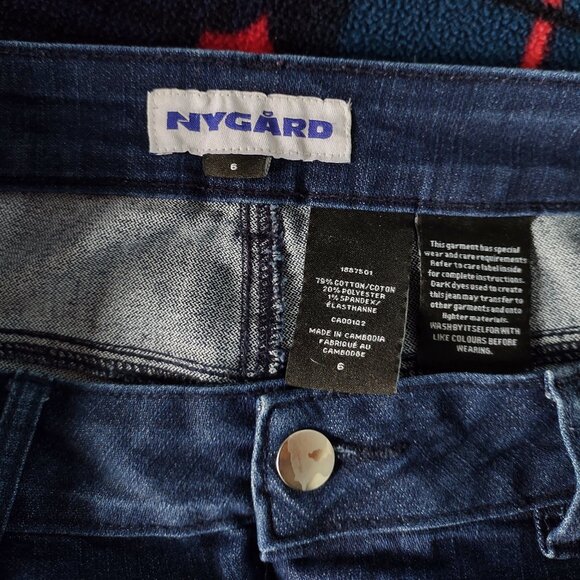Nygard Dark Wash Capri Denim Pants - Picture 8 of 8